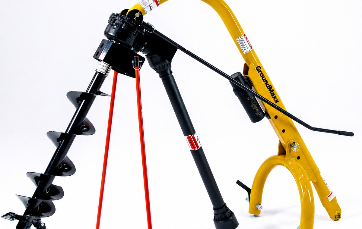 GroundMaxx PHD18 3-Point Post Hole Digger